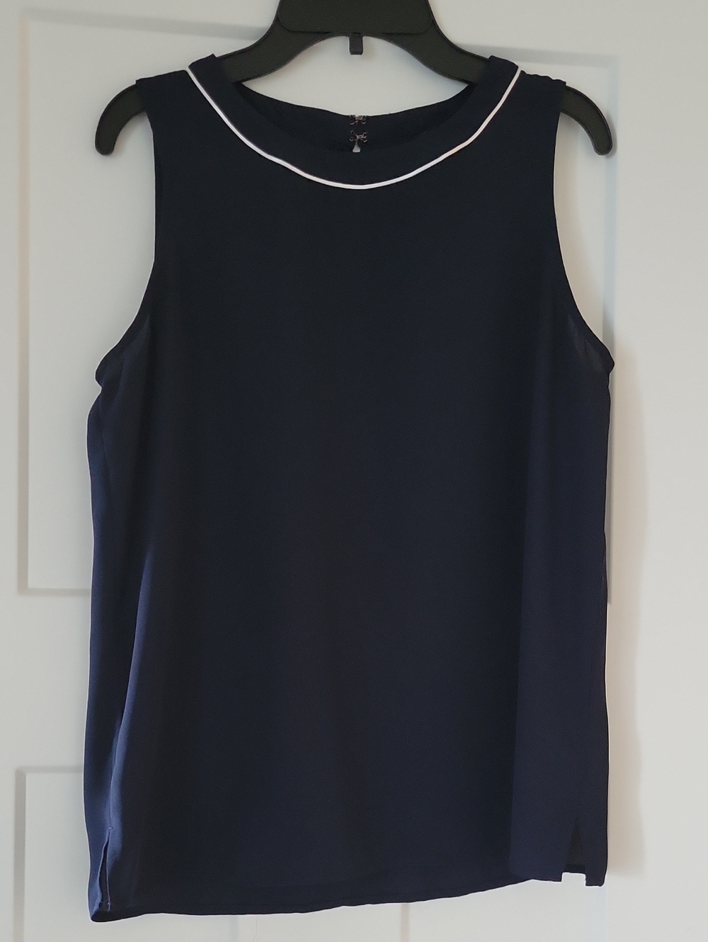 Banana Republic Navy Sleeveless Tank with White Piping